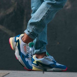 Women’s adidas falcon white/multi size 9